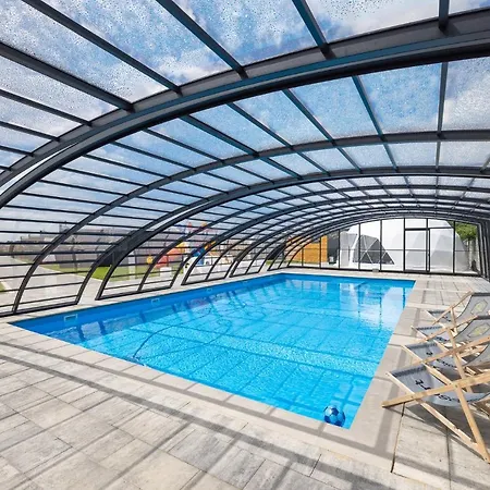 Rresort - Z Krytym I Podgrzewanym Basenem, Sauna, Wifi, Parking W Cenie! Holiday home Rewal