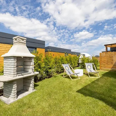 Rresort - Komfortowe Domki Nad Morzem Z Basenem