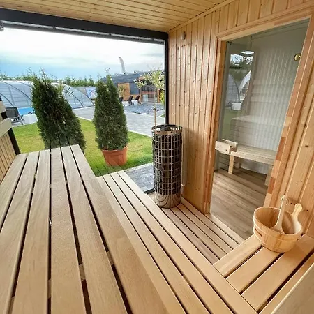 Rresort - Klimatyzowane Domki Nad Morzem - Basen I Sauna Semesterbostad Rewal