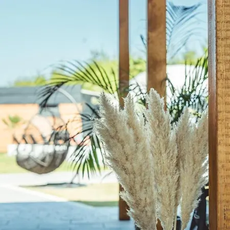 Rresort - Z Krytym I Podgrzewanym Basenem, Sauna, Wifi, Parking W Cenie! Holiday home *