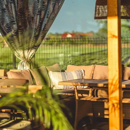 Rresort - Z Krytym I Podgrzewanym Basenem, Sauna, Wifi, Parking W Cenie! Rewal