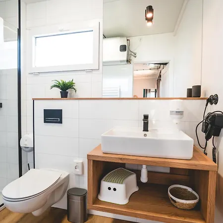 Rresort - Klimatyzowane Domki Nad Morzem - Basen I Sauna Rewal