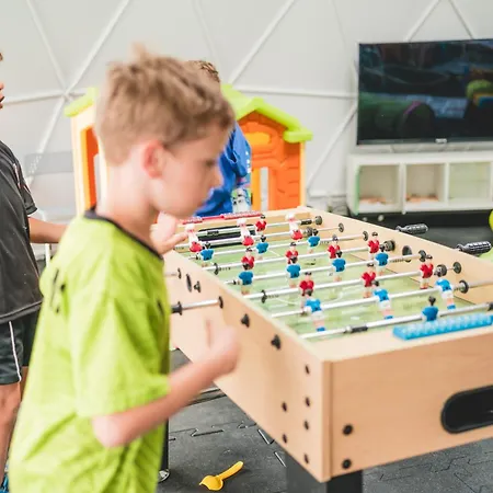 Rresort - Komfortowe Domki Nad Morzem Z Basenem Rewal