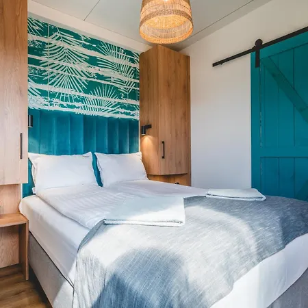 Prázdninový dům Rresort - Komfortowe Domki Nad Morzem Z Basenem *