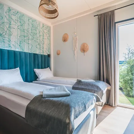 Rresort - Komfortowe Domki Nad Morzem Z Basenem