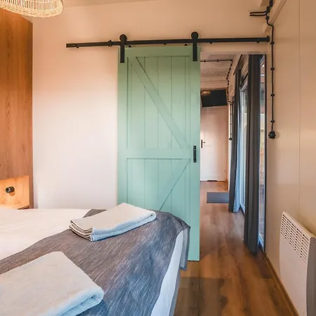 Holiday home Rresort - Z Krytym I Podgrzewanym Basenem, Sauna, Wifi, Parking W Cenie! *