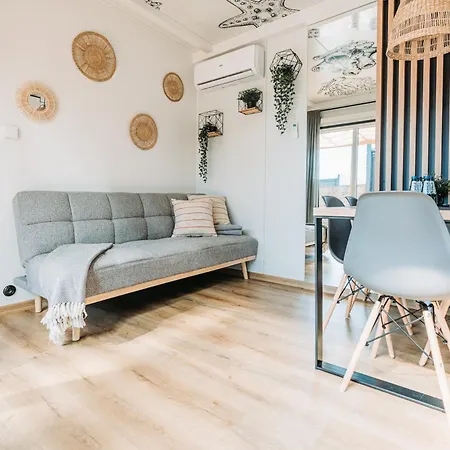 Rresort - Klimatyzowane Nad Morzem - Basen I Sauna Rewal