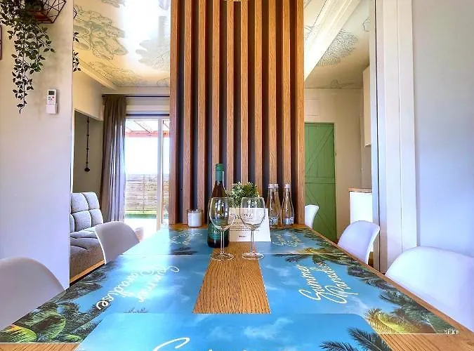 Rresort - Klimatyzowane Nad Morzem - Basen I Sauna Ferienhaus *