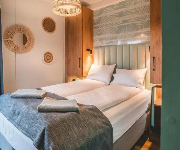 Nyaraló Rresort - Klimatyzowane Nad Morzem - Basen I Sauna Rewal