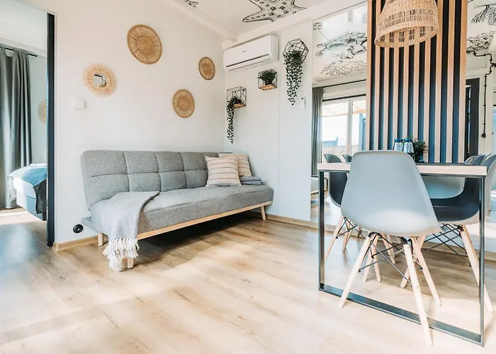 Rresort - Klimatyzowane Nad Morzem - Basen I Sauna Rewal